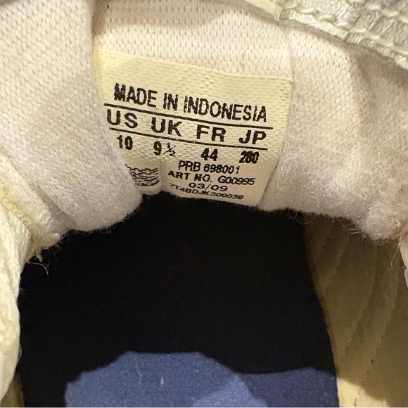 Adidas Soccer Shoes - Picture 4 of 4